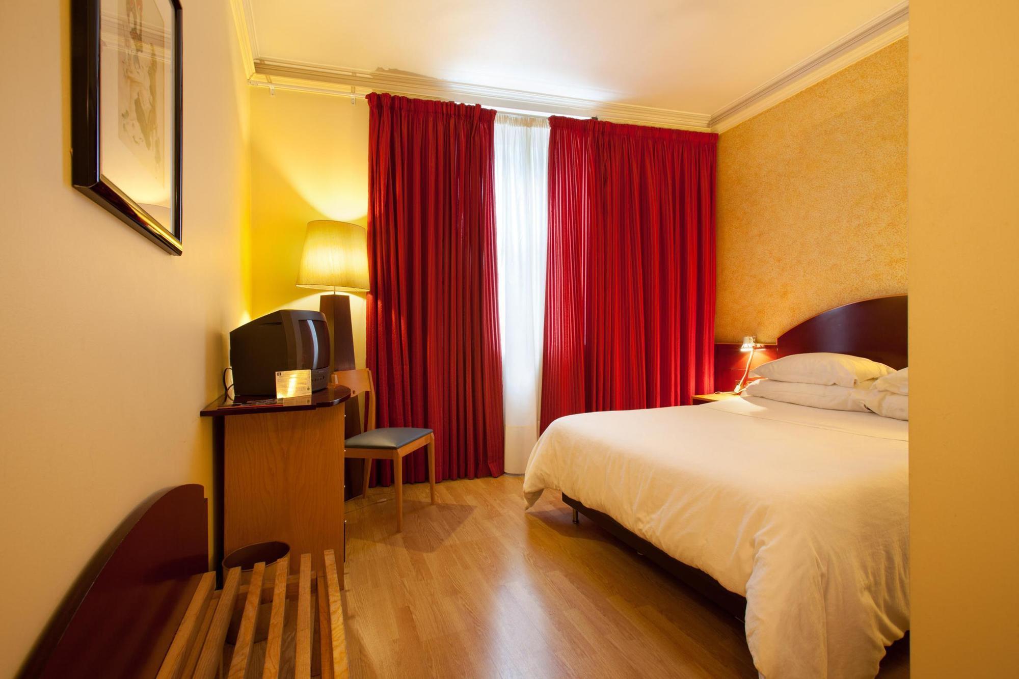 Hotel Internacional Porto Exterior photo